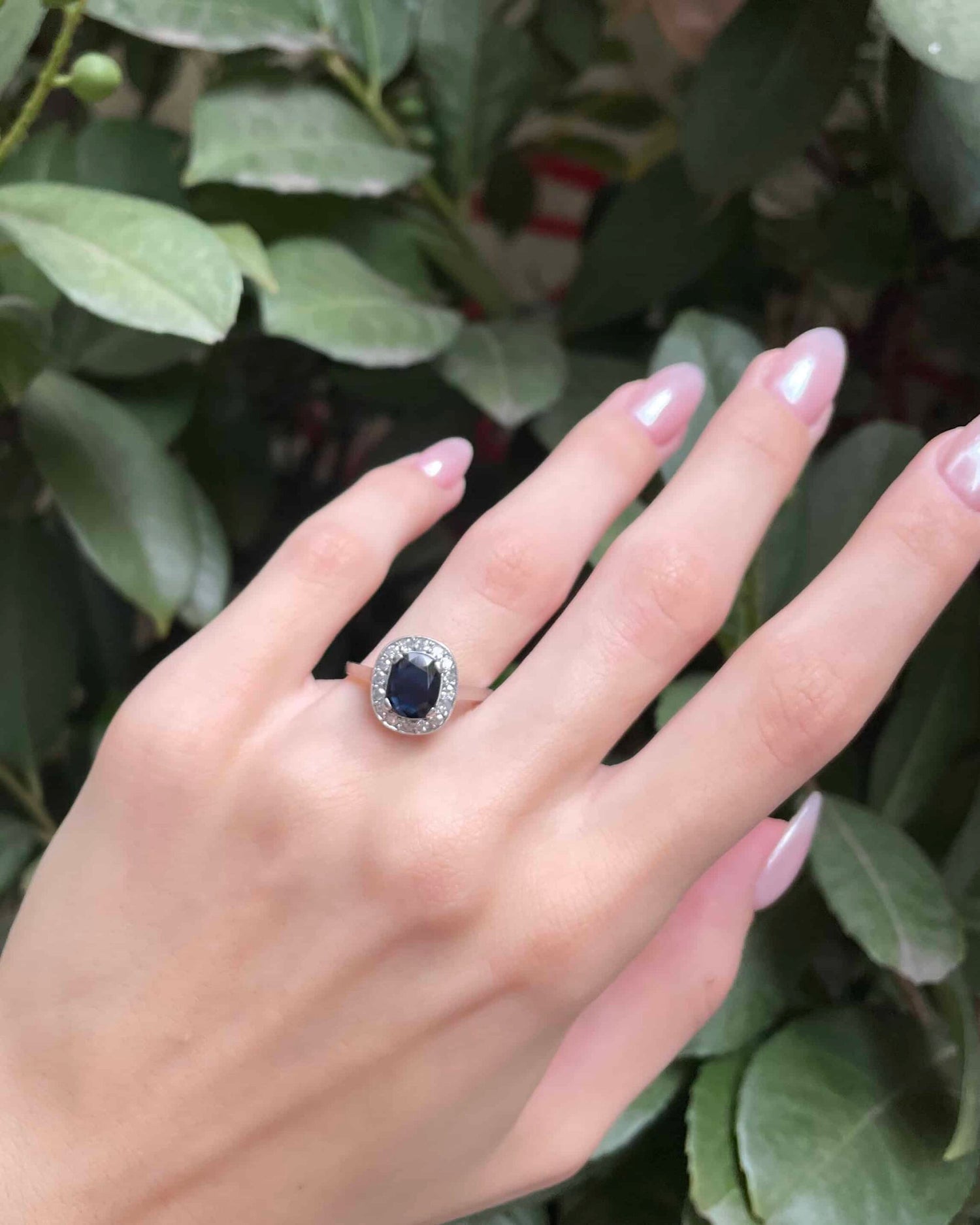 Bague Art-déco Marguerite Saphir 1.50 carat &amp; Diamants &quot;Victoria&quot;