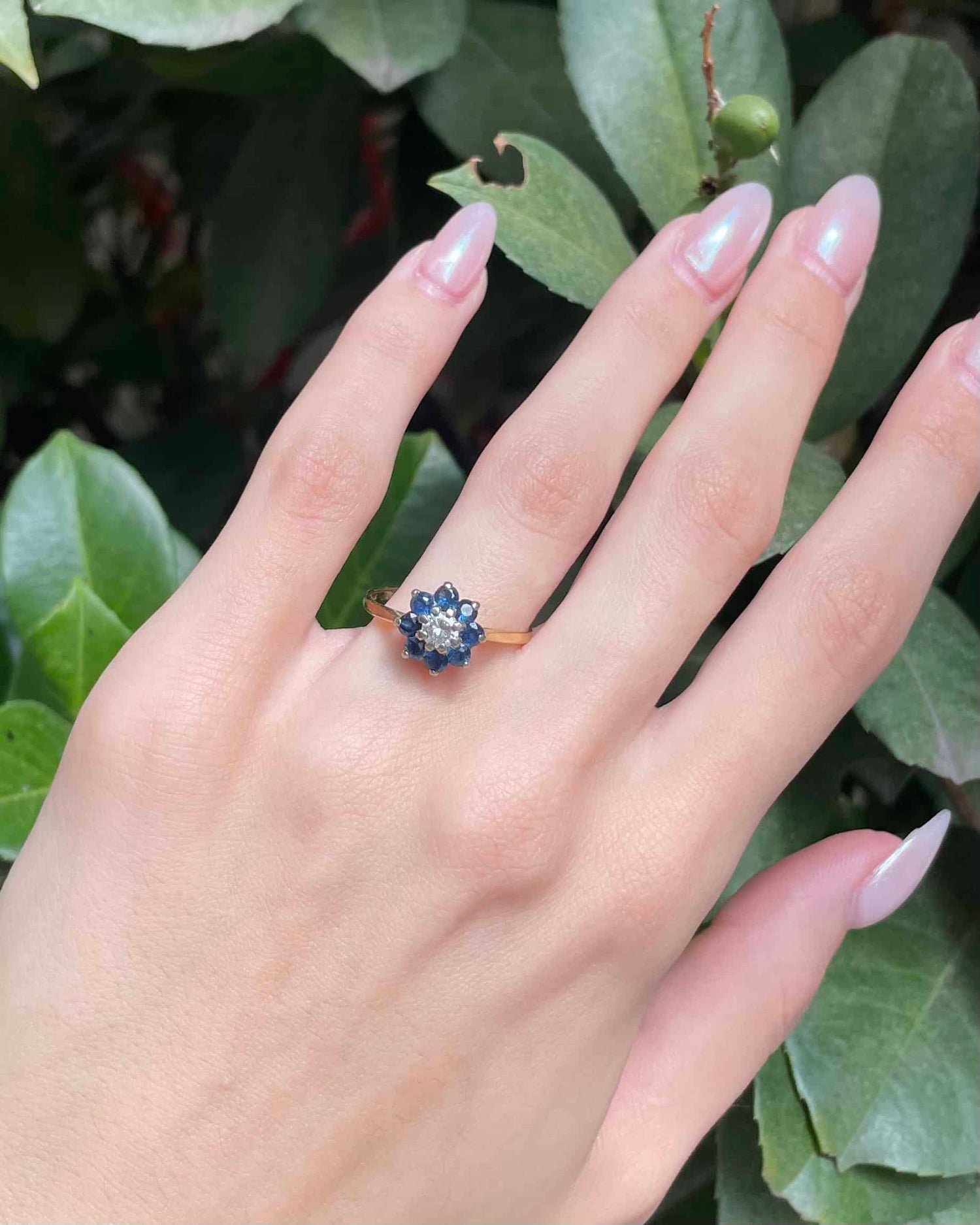 Bague Marguerite Saphirs &amp; Diamant 0.30 carat &quot;Jade &quot;
