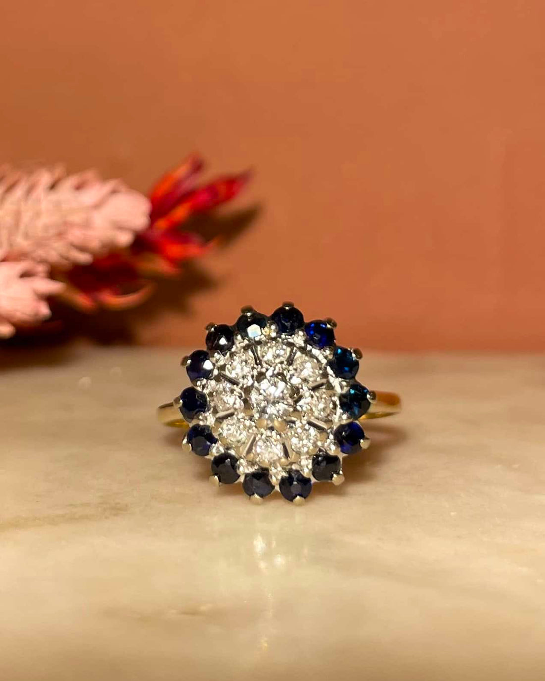 Bague Marguerite 14 Saphirs &amp; 9 Diamants &quot;Johara&quot;
