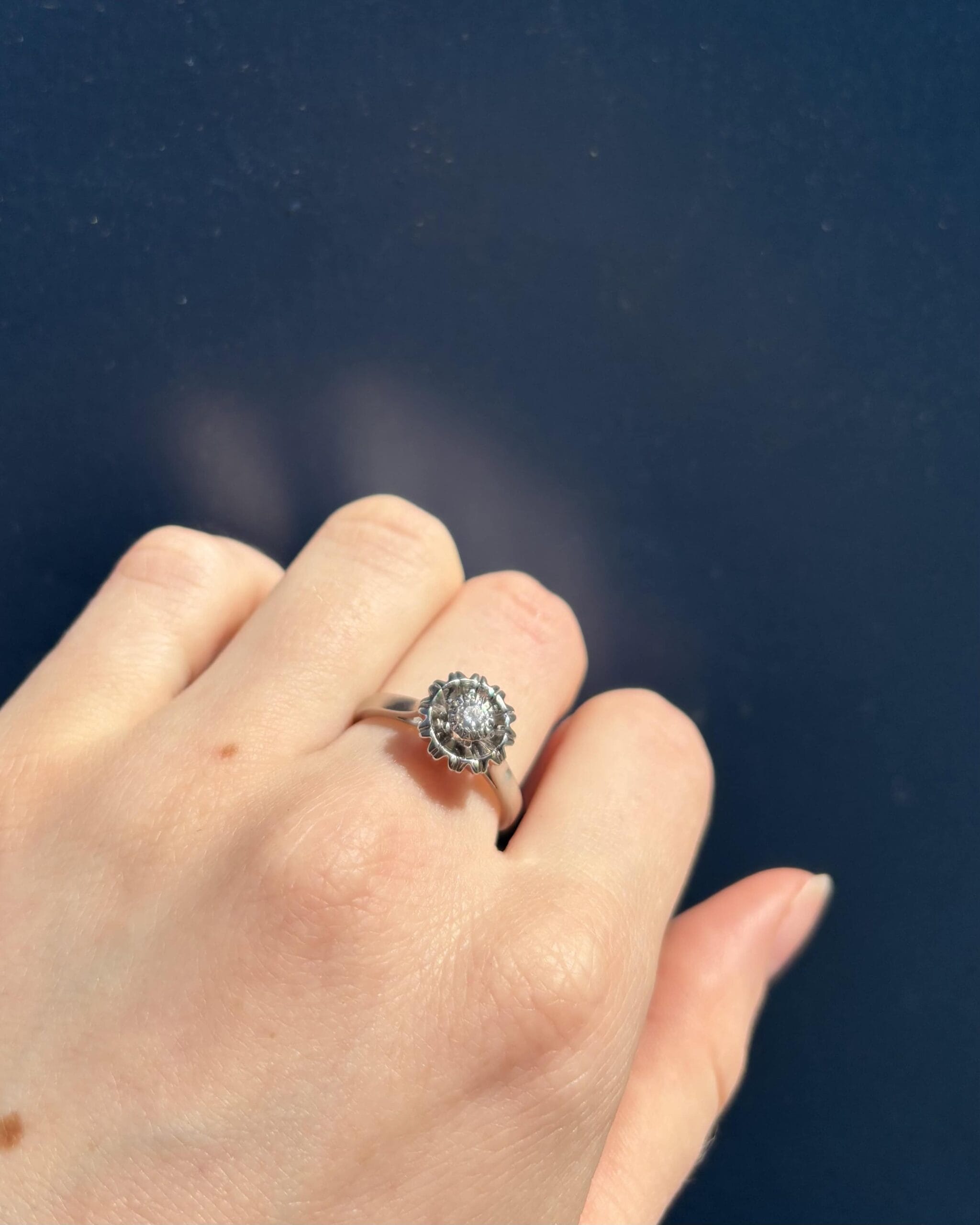 Anillo solitario de diamantes estilo art déco "Noreen"