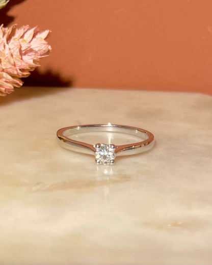 Bague solitaire diamant Vintage &quot;Allegra&quot;