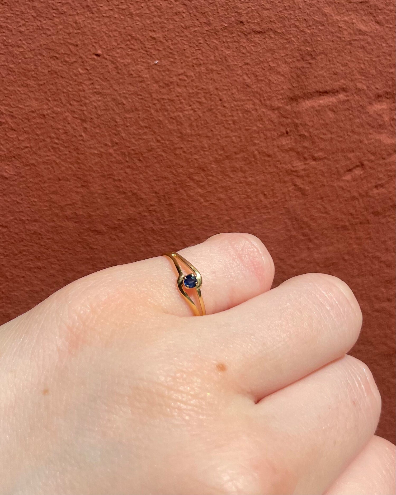Bague Tourbillon Saphir &quot;Élya&quot; - Elliade Paris