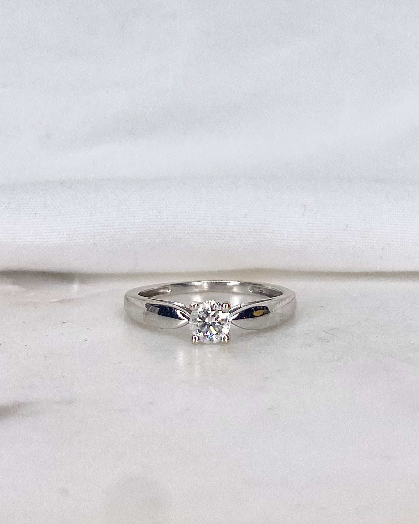Bague Solitaire Diamant 0.30 carat "Léonie" - Elliade Paris