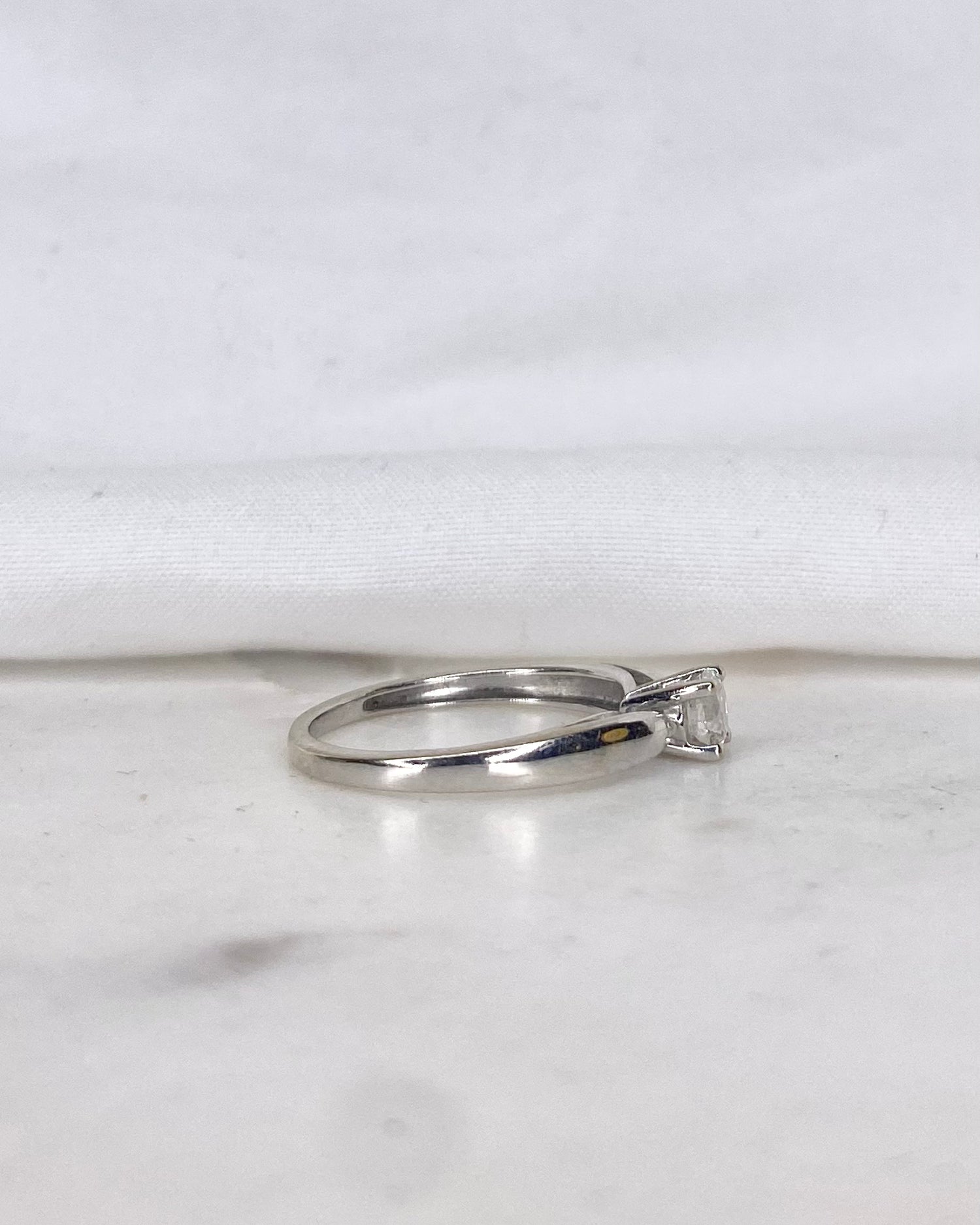 Bague Solitaire Diamant 0.30 carat &quot;Léonie&quot;