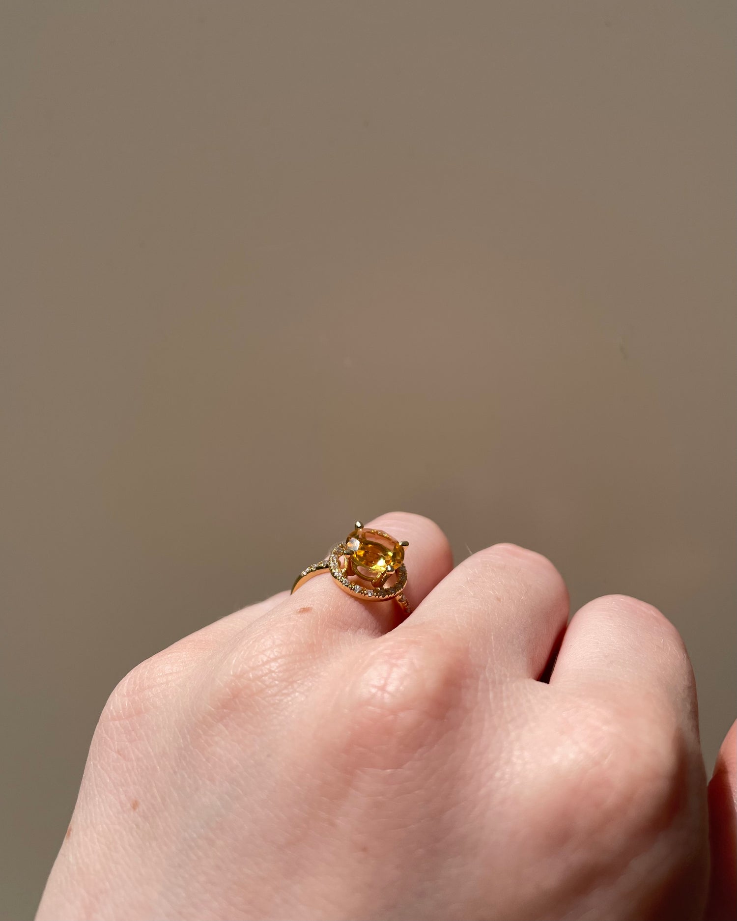 Bague Solitaire Citrine 1.37 carat &amp; 26 Diamants Mauboussin