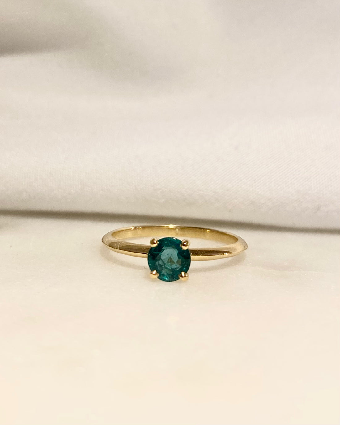 Solitaire Emeraude 0.37 carat &quot;Clémentine&quot;