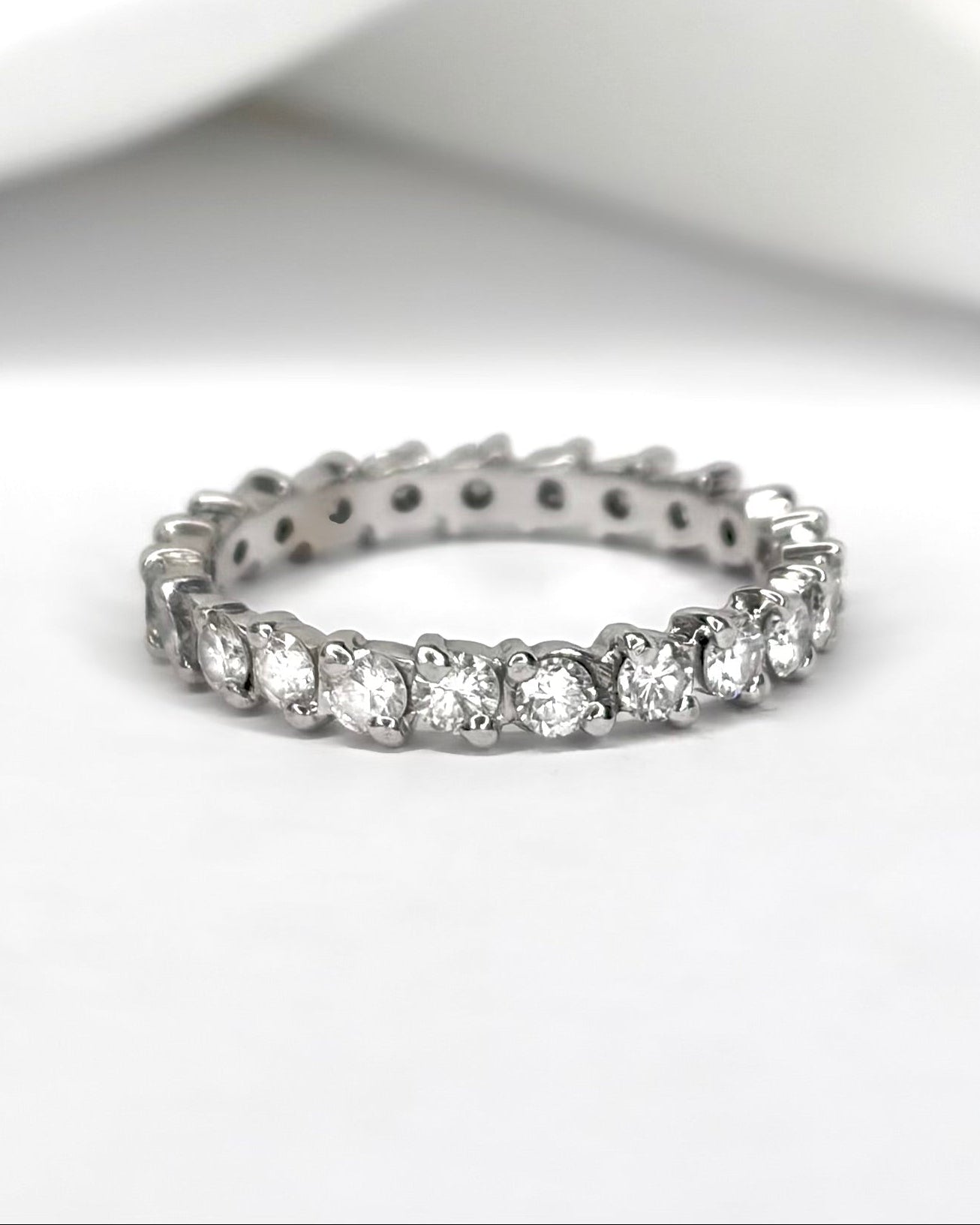 Alliance Américaine Diamants 0.69 carat "Enola"
