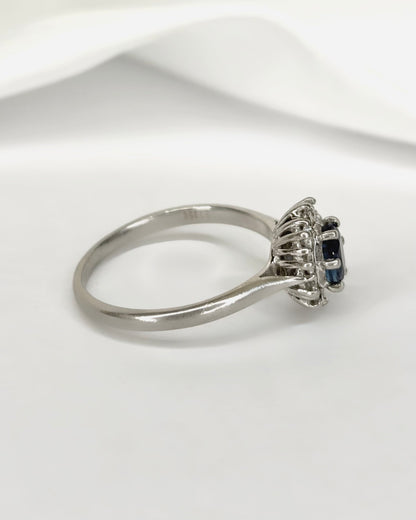 Bague Marguerite Saphir 0.80 carat &amp; Diamants 0.20 carat "Nina"