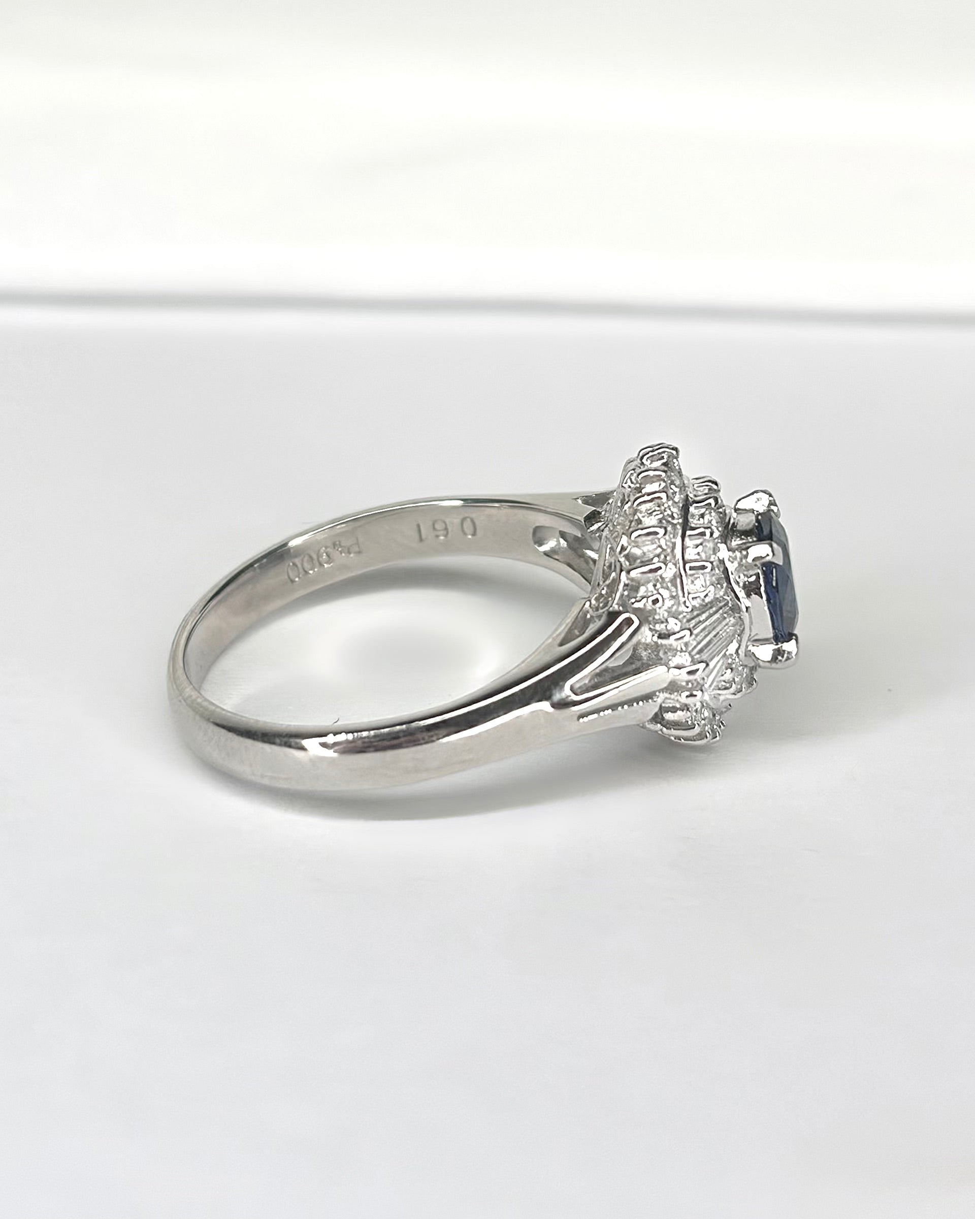 Bague Marguerite Saphir 0.60 carat &amp; Diamants 0.30 carat "Lana"