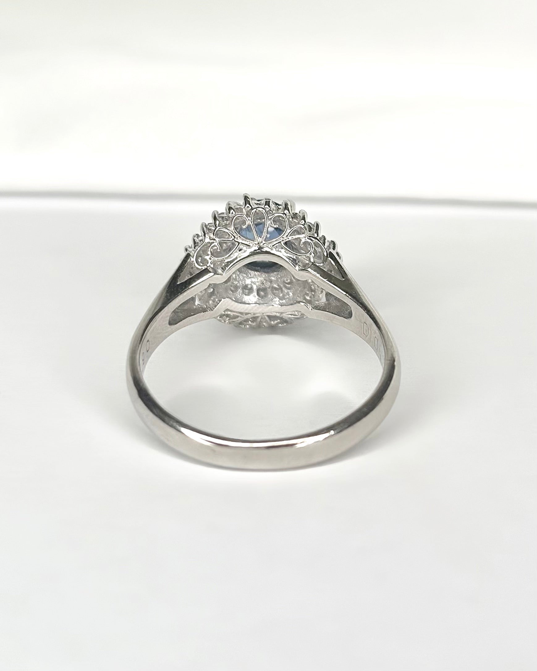 Bague Marguerite Saphir 0.60 carat &amp; Diamants 0.30 carat "Lana"