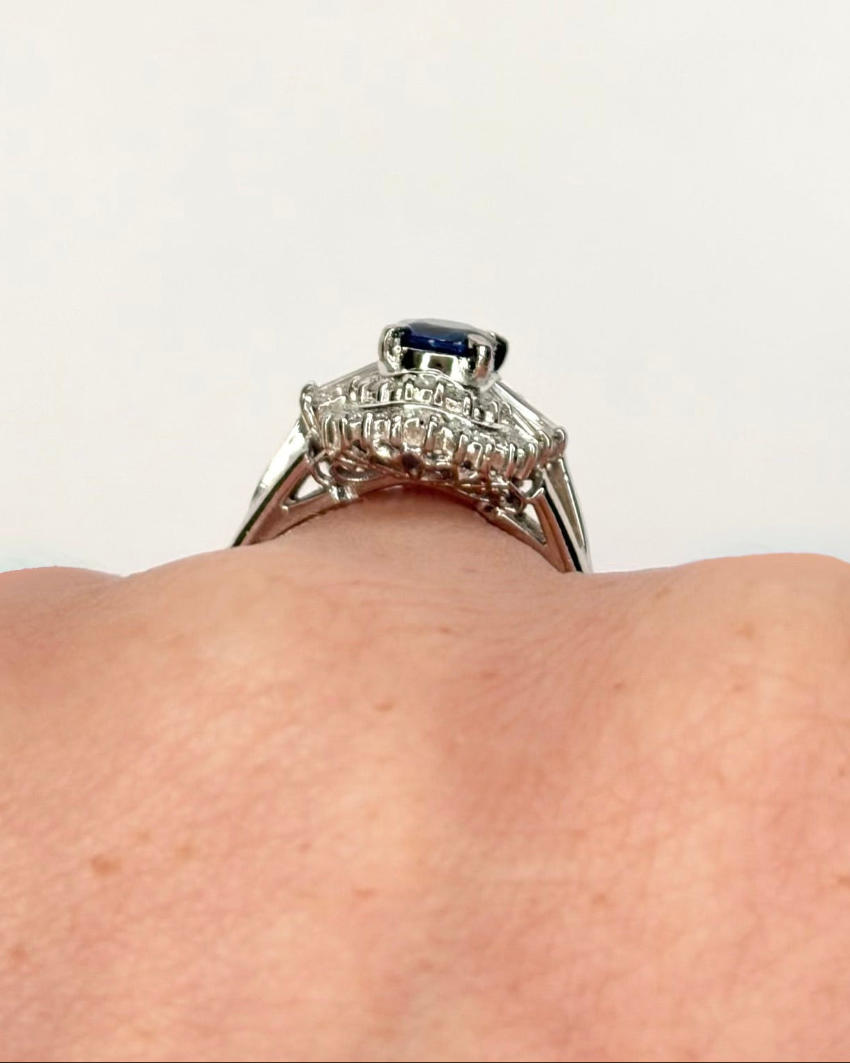 Bague Marguerite Saphir 0.60 carat &amp; Diamants 0.30 carat "Lana"