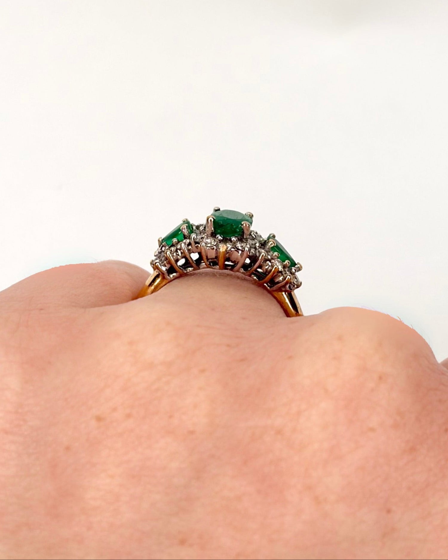 Bague Trilogie Émeraudes 1.05 carat &amp; Diamants 0.40 carat "Diane"