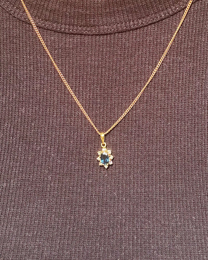 Marguerite Pendant Sapphire 0.60 Carat &amp; Diamonds "Shella"