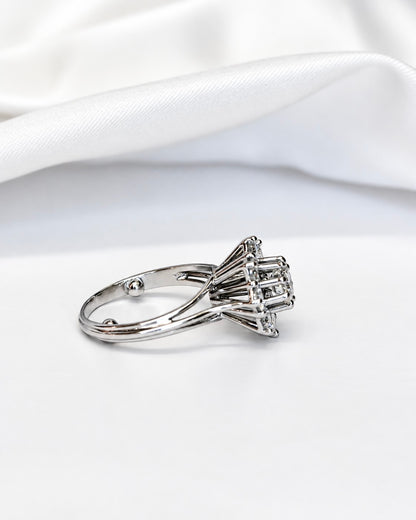 “Luna” 1.39-carat 4.4g diamond daisy ring