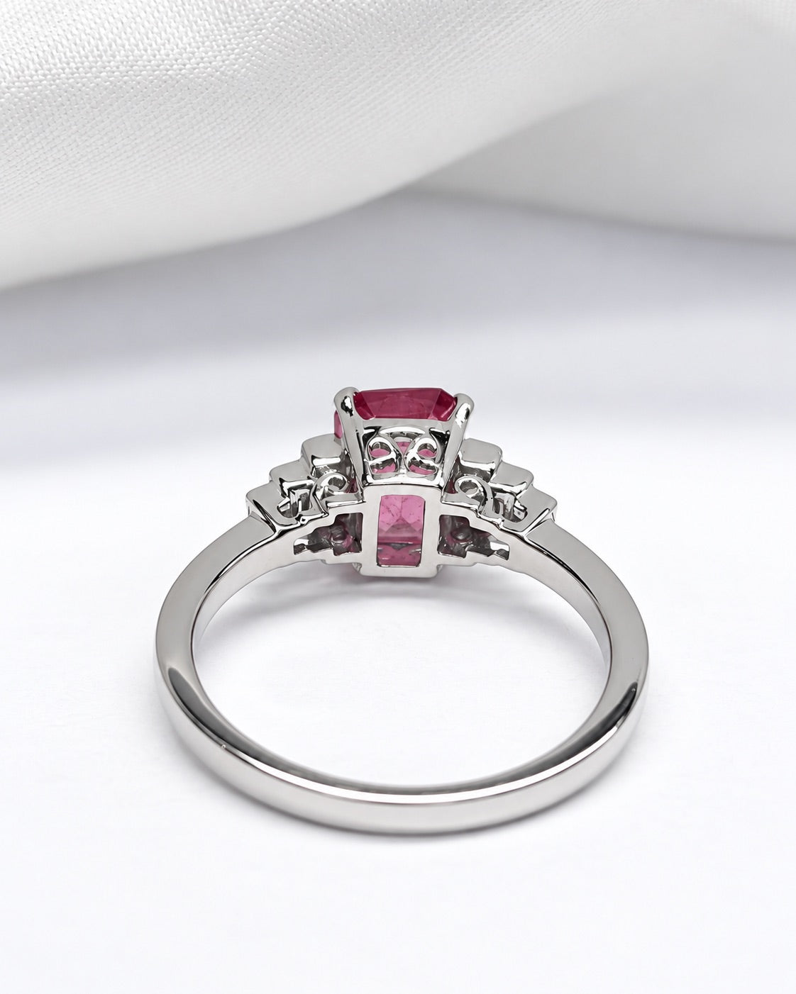 1.45-carat Pink Sapphire Trilogy Ring &amp; 4.37 g Diamonds "Gisèle"
