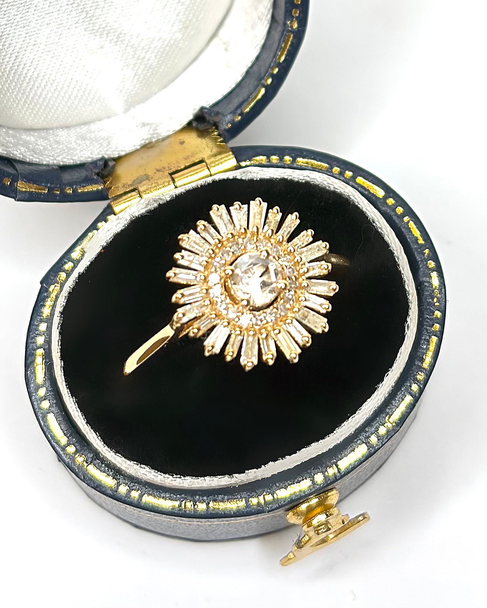 Marguerite Ring Diamonds 0.48 Carat "Sol"