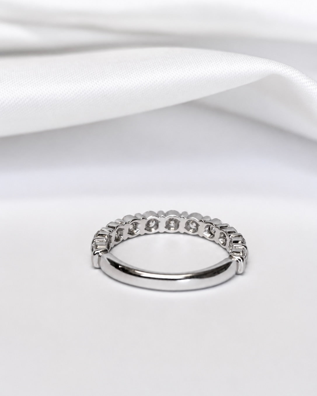 Diamond Half Alliance Ring 0.88 carat 2.8 mm “Paola”