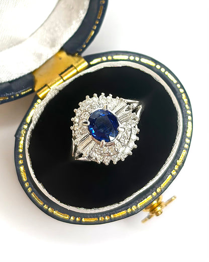 Anillo Marguerite Zafiro 0,60 quilates y Diamantes 0,30 quilates "Lana"