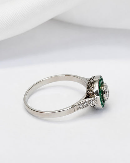 Bague Style Art-Déco Diamants 0.29 carat &amp; Émeraudes 0.28 carat "Olga"
