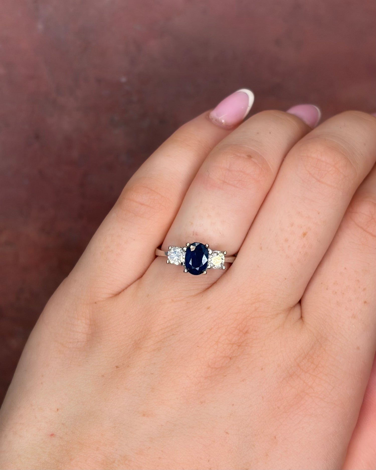 Bague Trilogie Saphir 0.85 carat &amp; Diamants 0.40 carat "Éléanore" - Elliade Paris