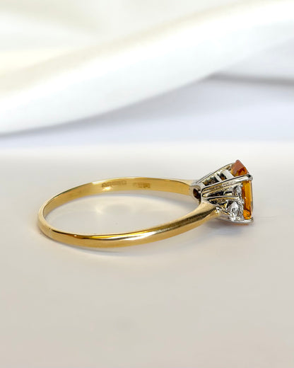 Bague Trilogie Saphir Jaune 1.45 carat &amp; Diamants 0.36 carat "Louise"
