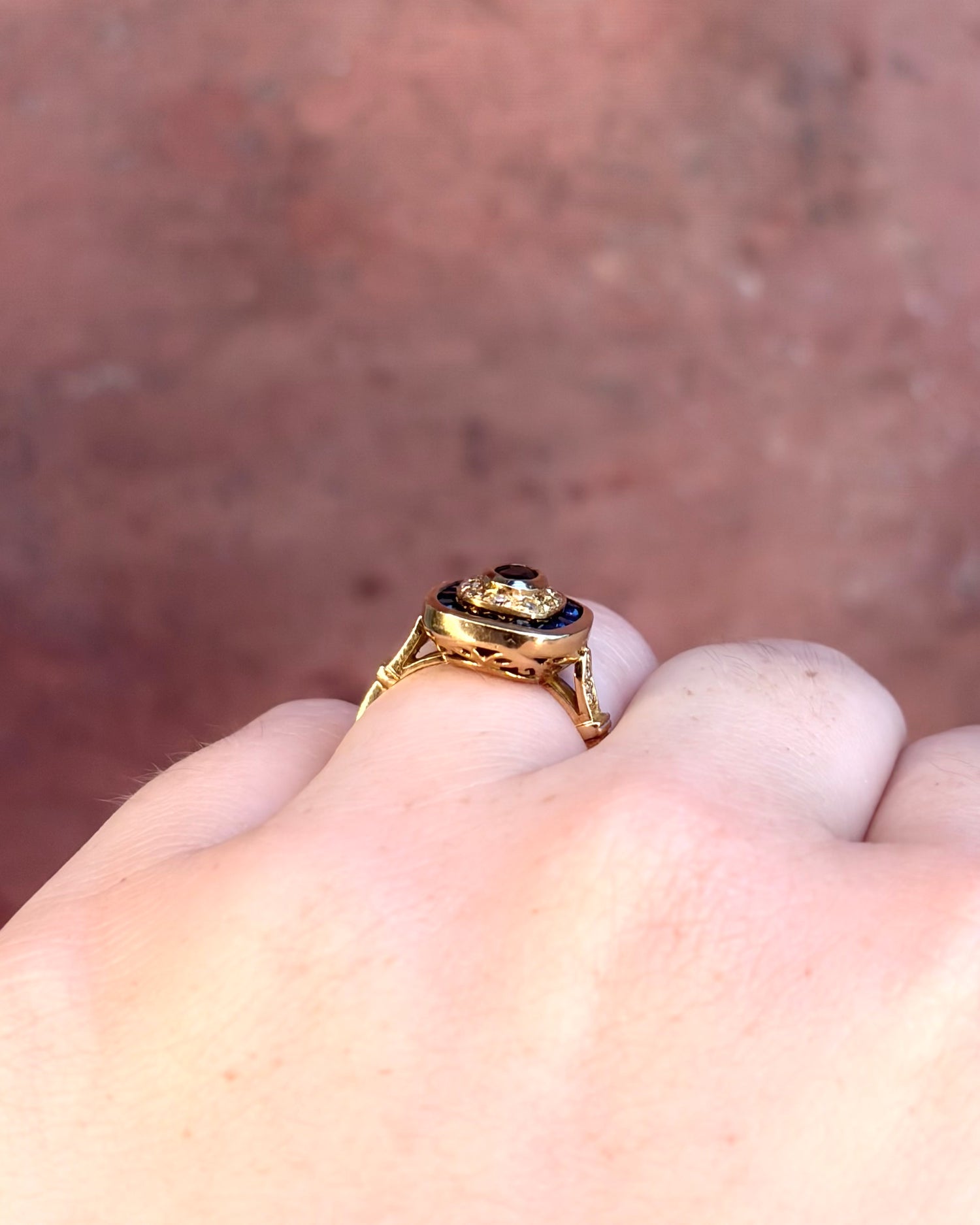 Anillo estilo art déco con zafiros de 0,39 quilates y diamantes, 4,49 g, «Giuliana»