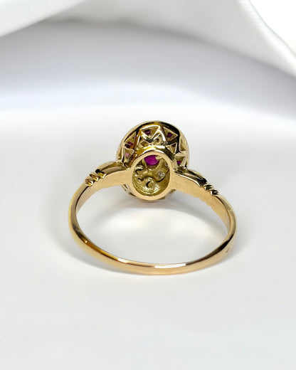 Anillo estilo Art Déco con rubí de 0,68 quilates y diamantes "Roxane"