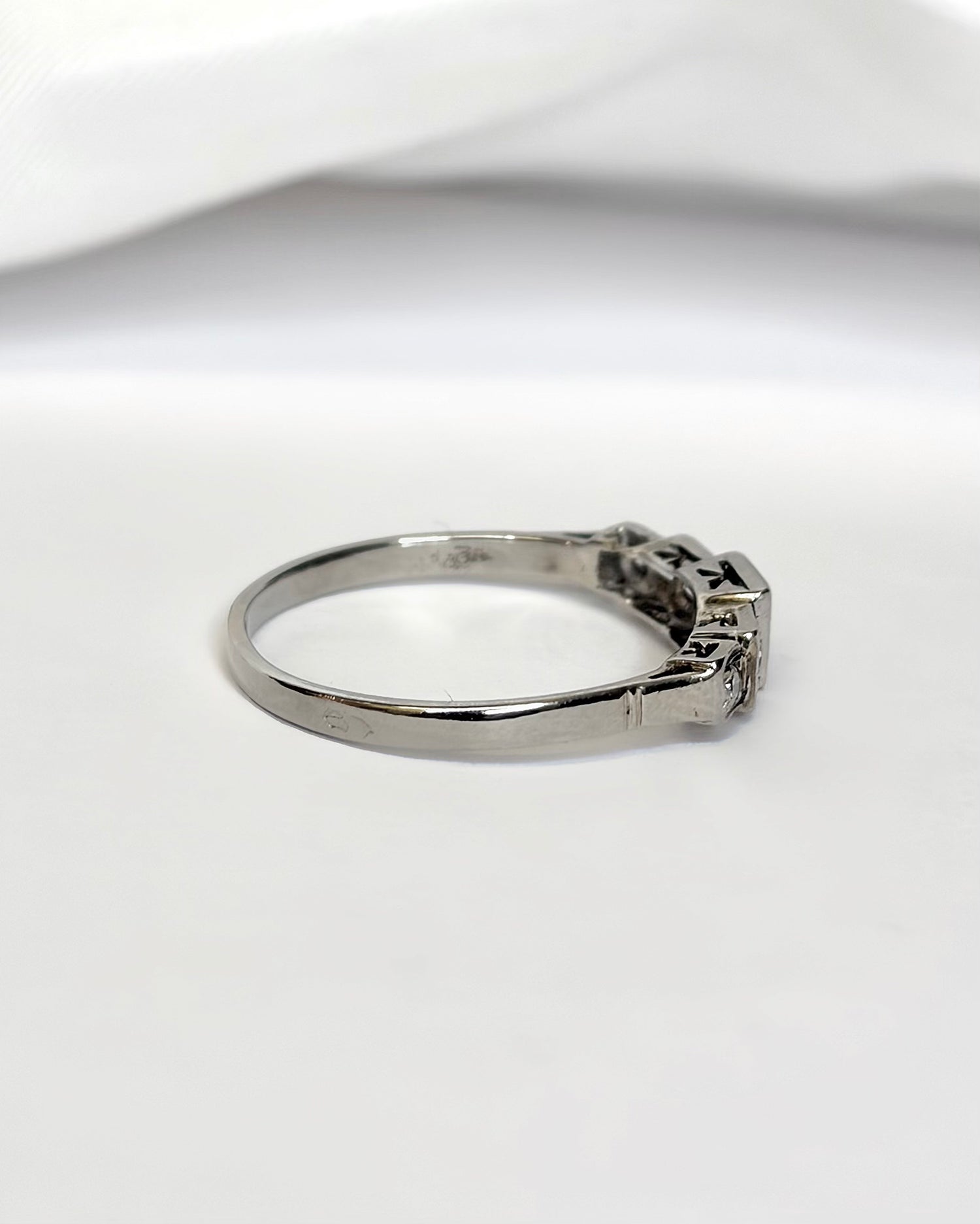 Bague Rivière Art-Déco Diamants "Diana"
