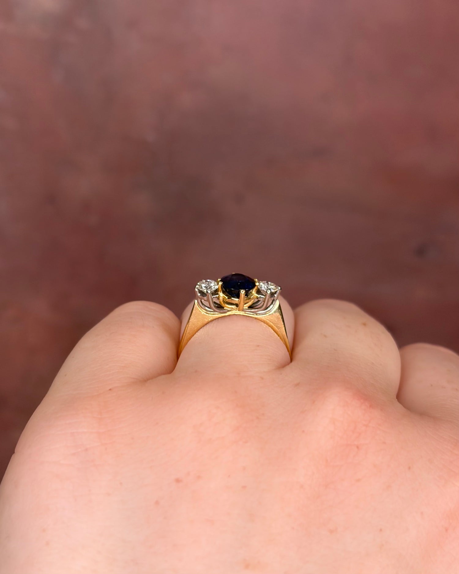 Bague Trilogie Saphir 1.20 carat &amp; Diamants 0.30 carat "Roxane" - Elliade Paris