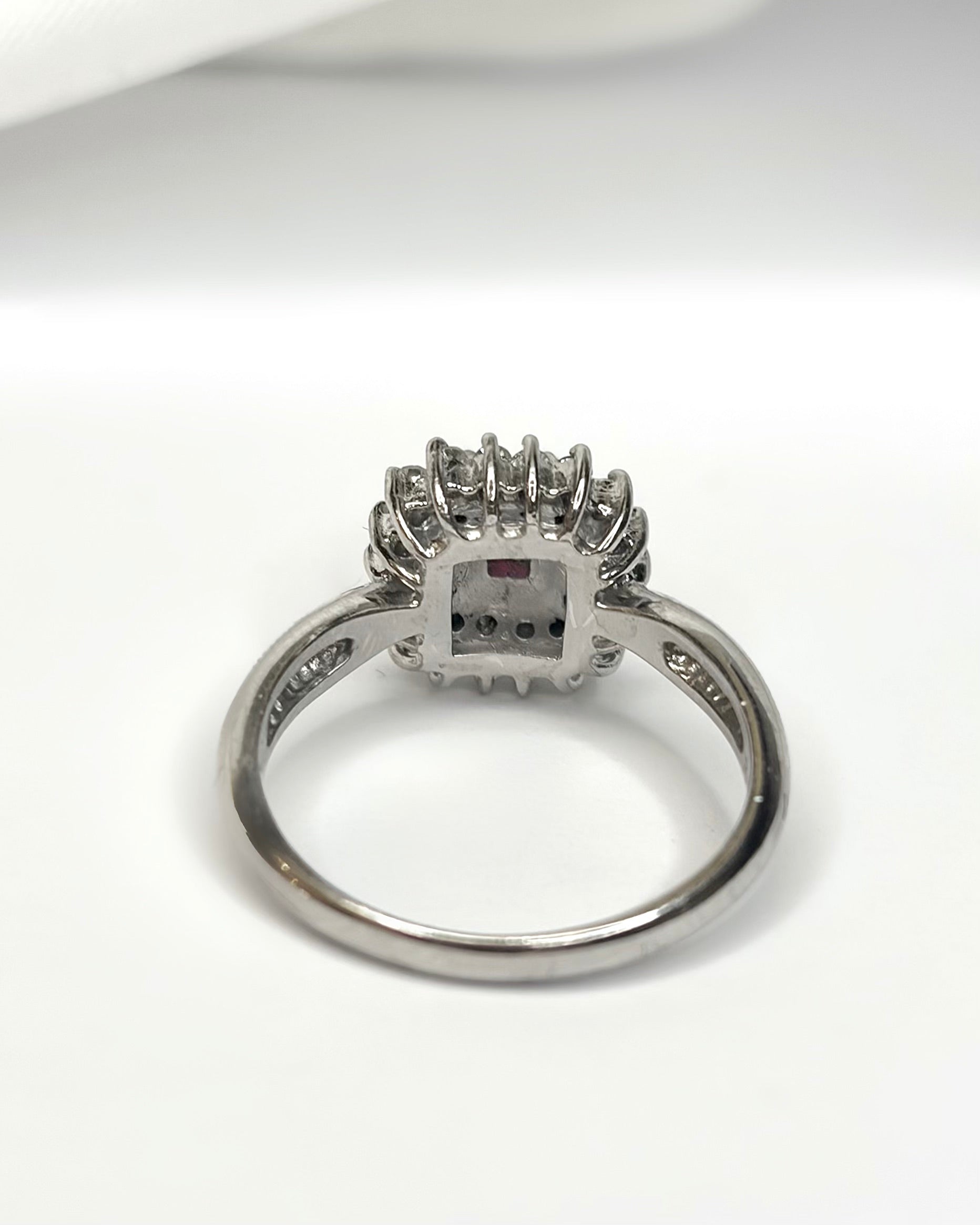 Marguerite Ring Mozambican Ruby 0.43 carat &amp; Diamonds 0.43 carat "Monica"
