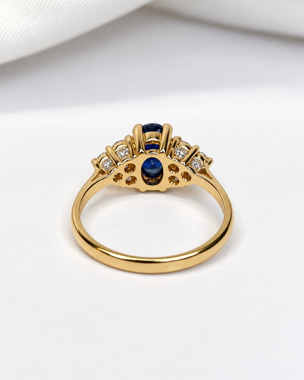 0.75-carat Sapphire &amp; 0.30-carat Diamond Trilogy Ring "Elane"