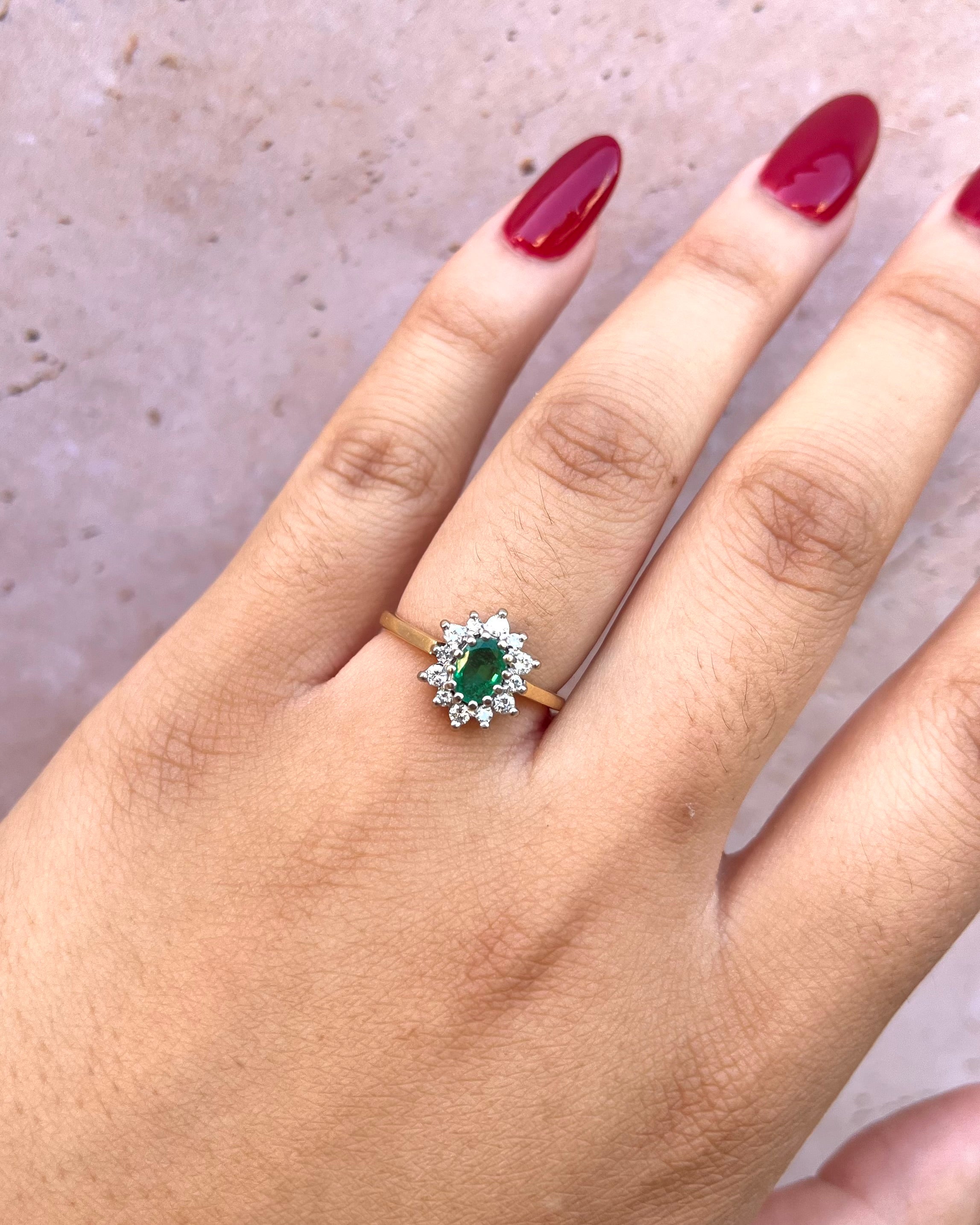 Bague Marguerite Émeraude 0.36 carat &amp; Diamants "Penelope"