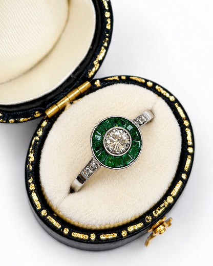 Bague Style Art-Déco Diamants 0.29 carat &amp; Émeraudes 0.28 carat "Olga"