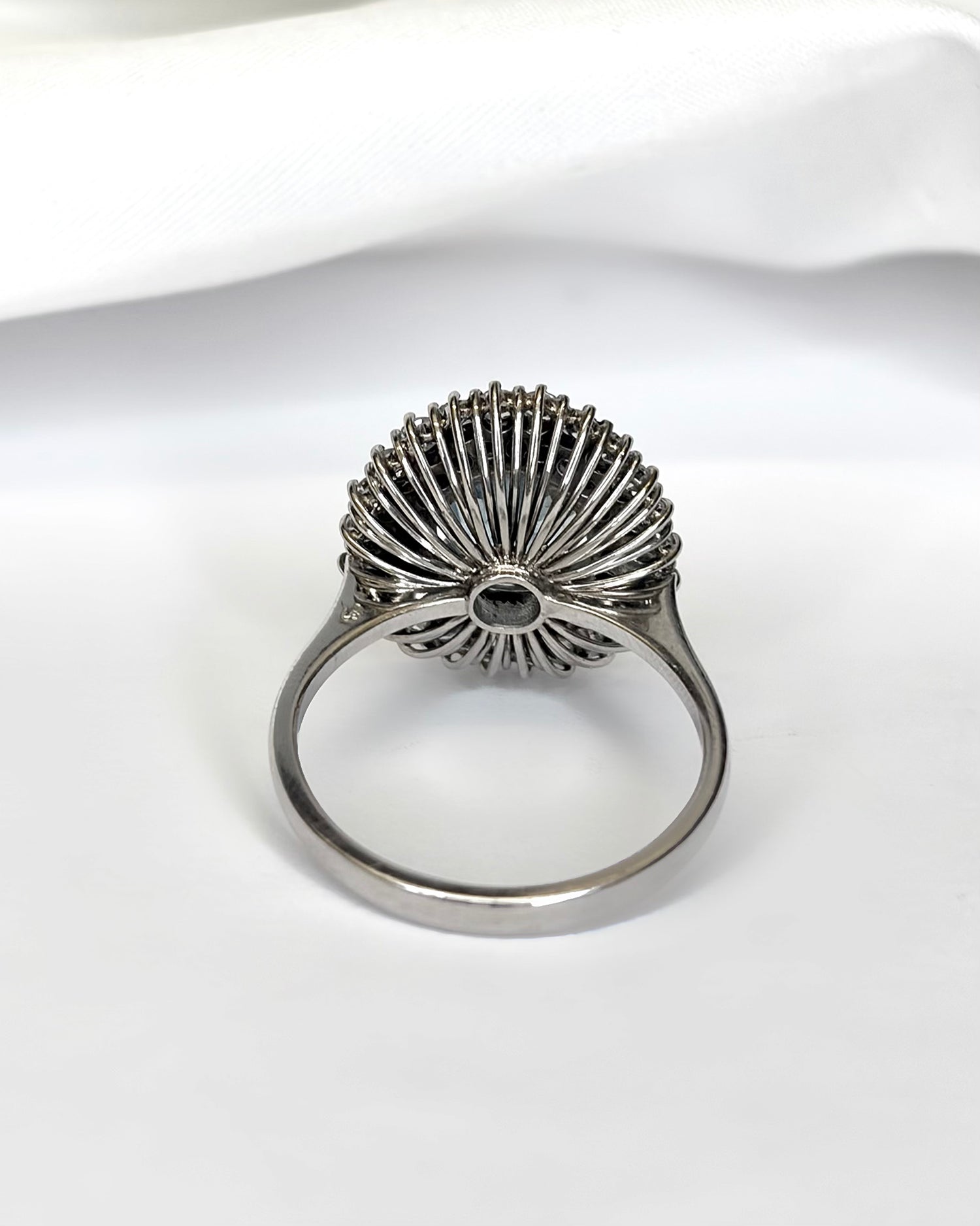 “Deva” Daisy Ring with a 1.60-carat Aquamarine and 0.96 Carat of Diamonds, 5.82 g