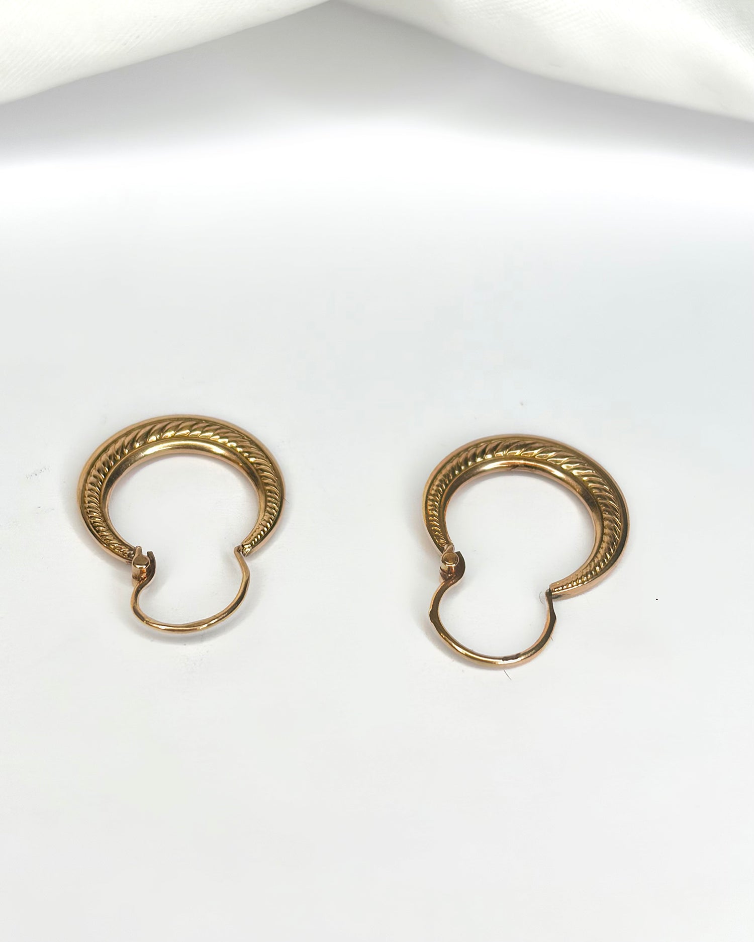 18-karat Yellow Gold Hoop Earrings “Nadine”