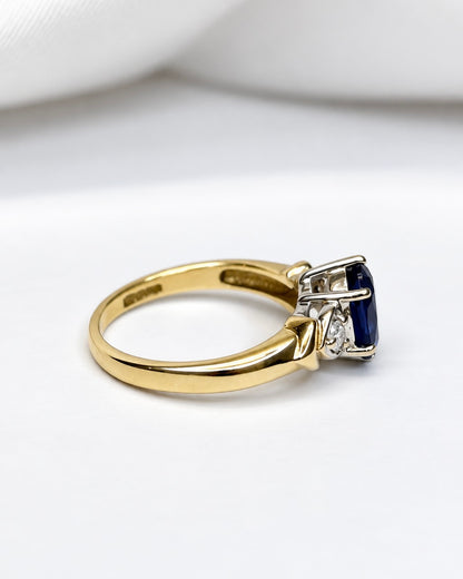 “Ambre” 1.50-carat Tanzanite &amp; Diamond Trilogy Ring