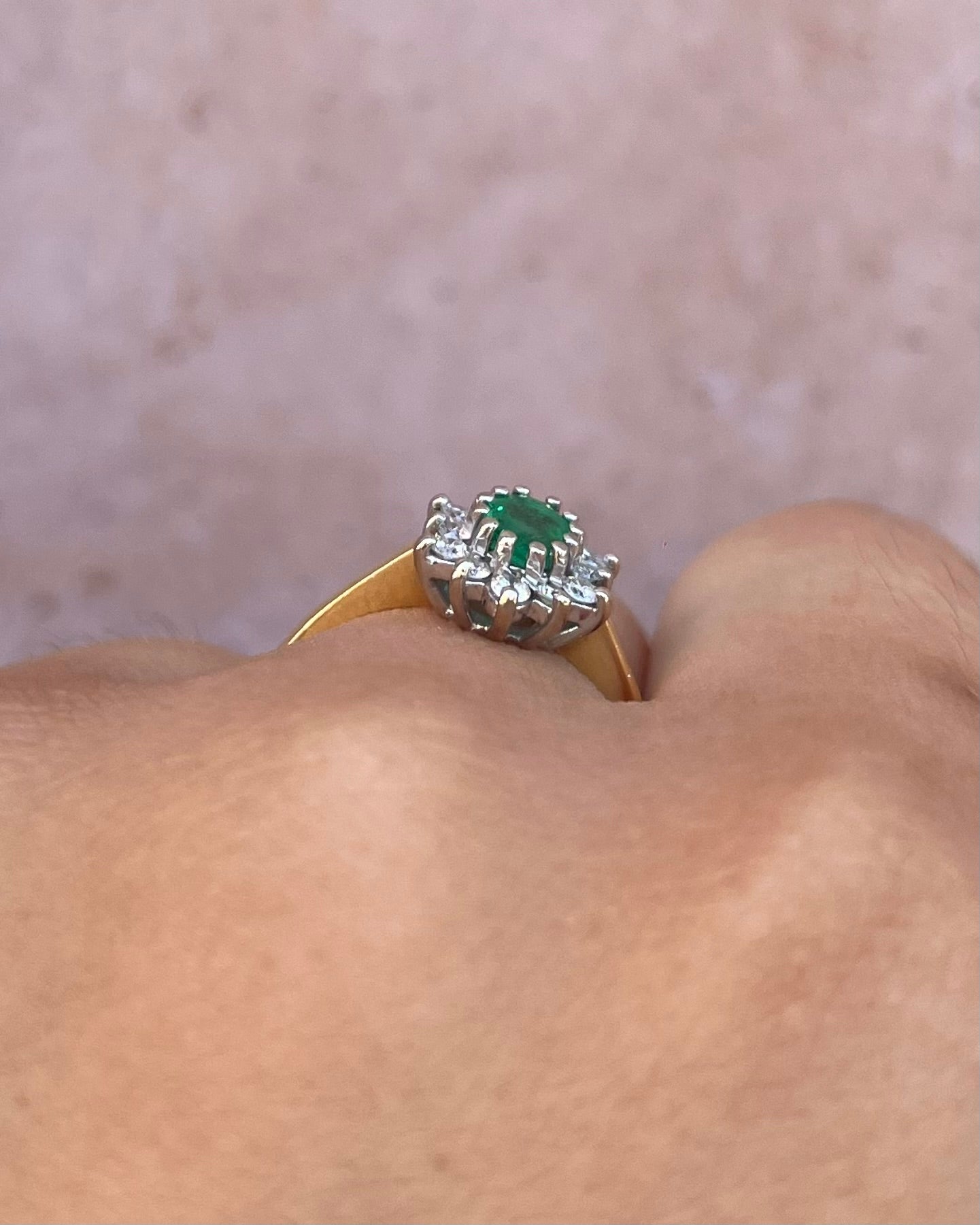 Bague Marguerite Émeraude 0.36 carat &amp; Diamants "Penelope"