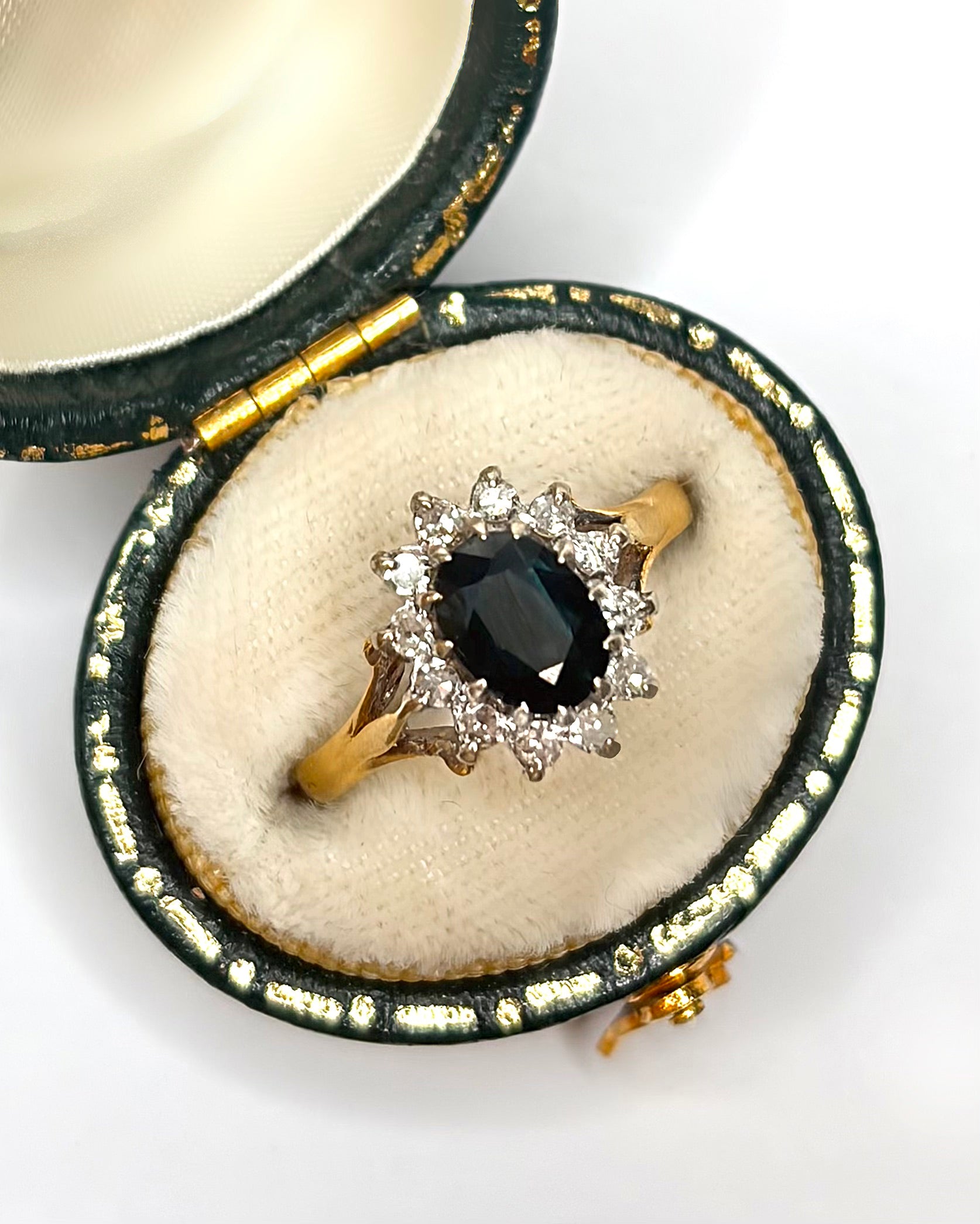 Bague Marguerite Saphir 1.20 carat &amp; Diamants "Inna"