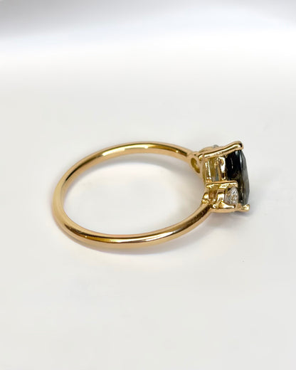 Anillo trilogía de turmalina de 1.33 quilates y diamantes «Virginie»