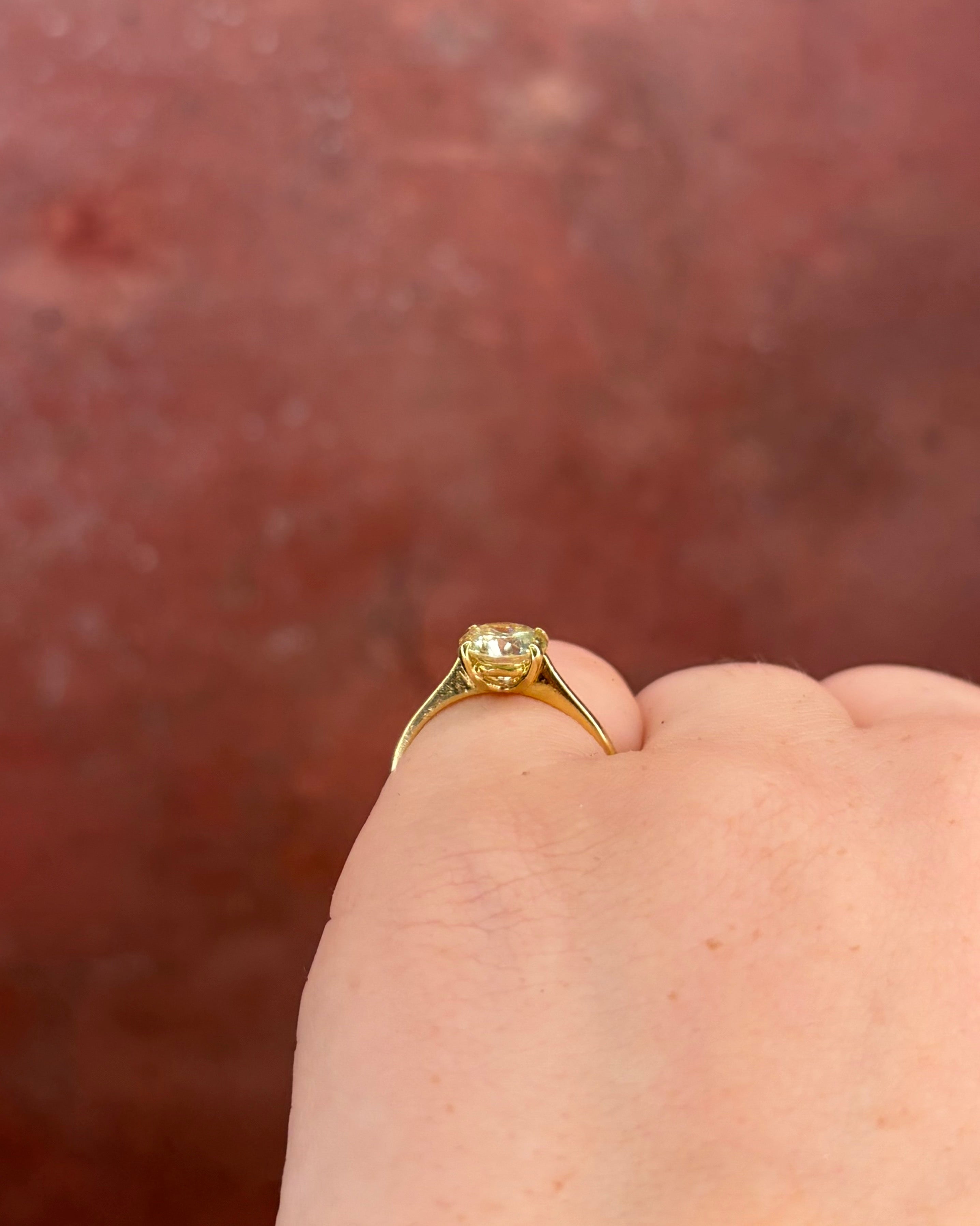 Bague Solitaire Diamant Fancy Yellow 1.24 carat "Anastasia" - Elliade Paris