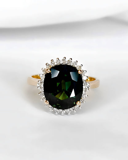 Bague Marguerite Saphir Vert 4.51 carats &amp; Diamants "Carmen" - Elliade Paris
