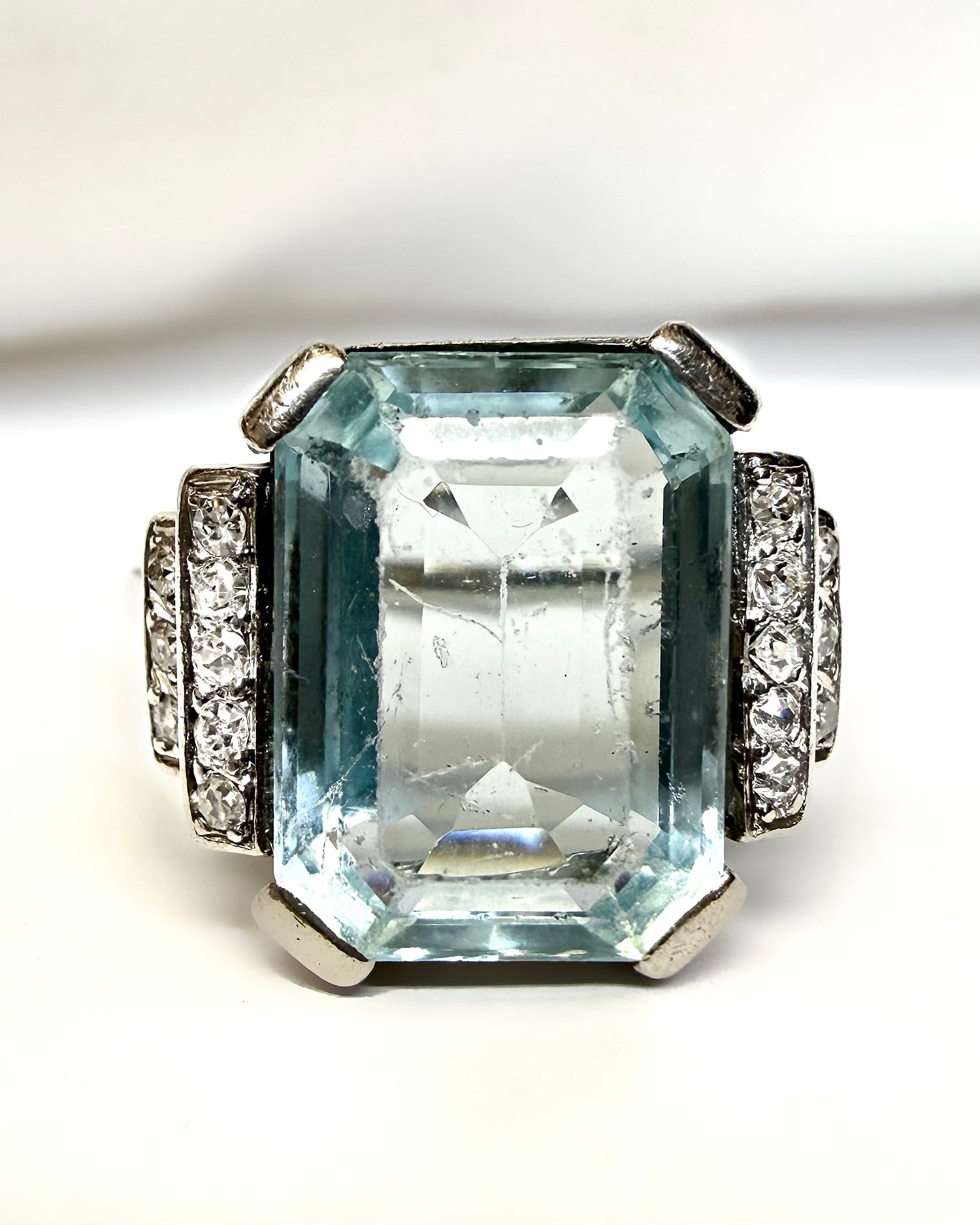 Art Deco Aquamarine Ring 6.50 carats 6.93g "Lisette"