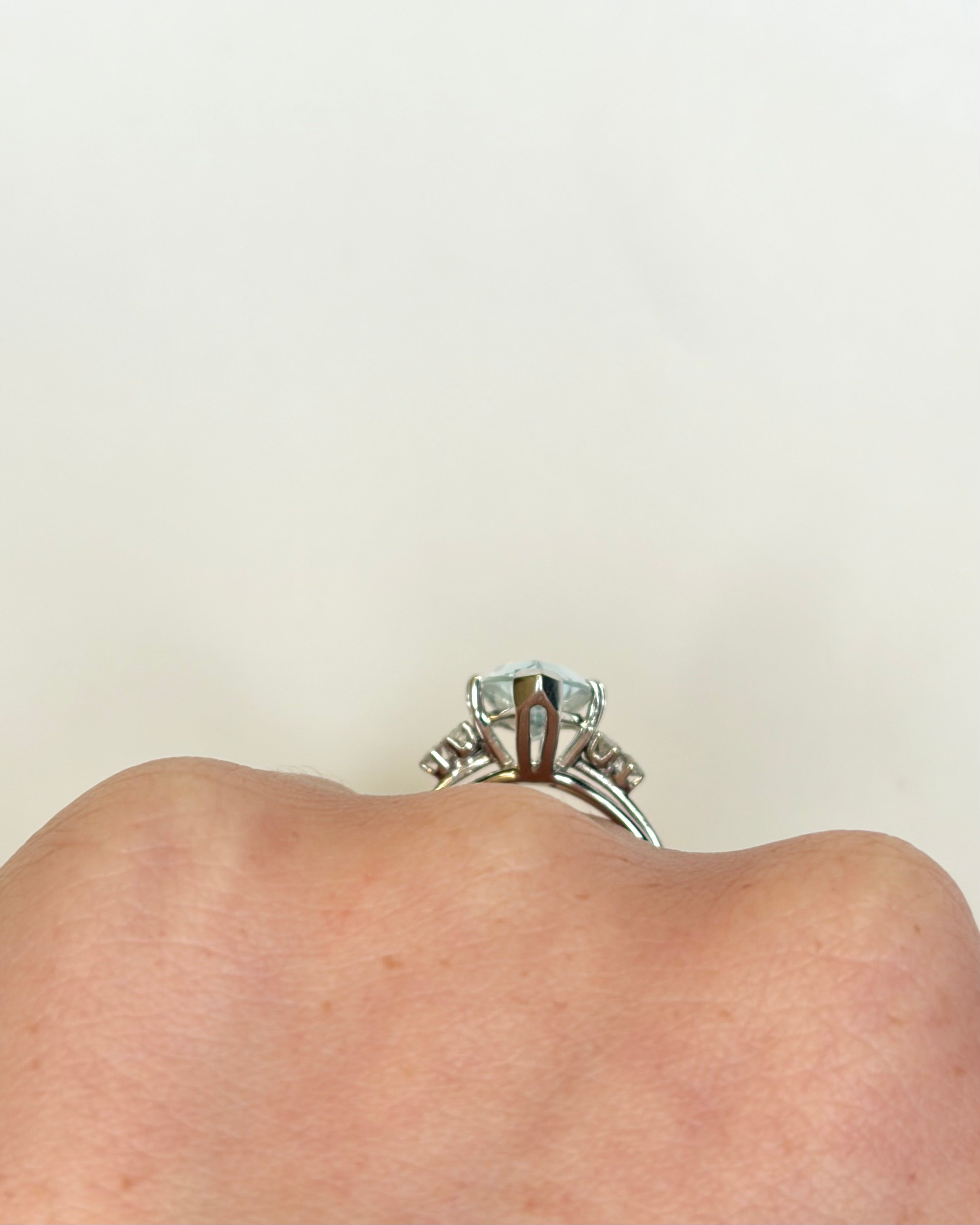 Bague Marquise Aigue-Marine 3.40 carats, Diamants &amp; Or 4,61 g "Eden"
