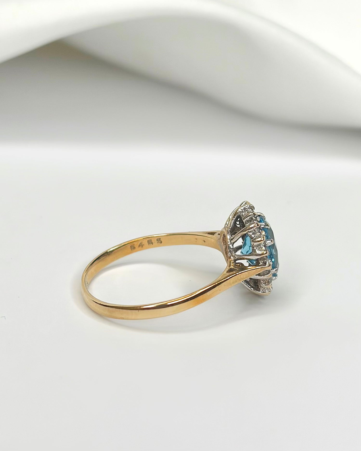Bague Marguerite Topaze 1.15 carat &amp; Diamants 0.20 carat "Lucie"