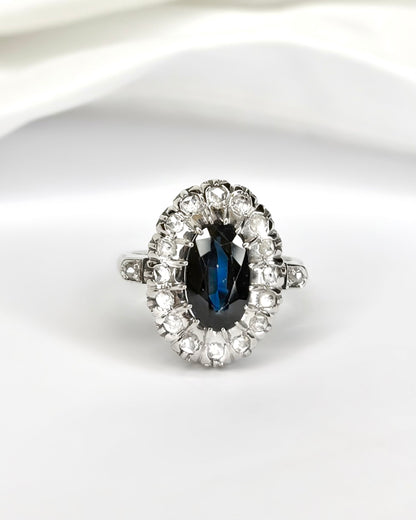 Anillo Marguerite Zafiro 2.05 quilates, Diamantes 0.21 quilates y Oro 6,55 g "Marnie"