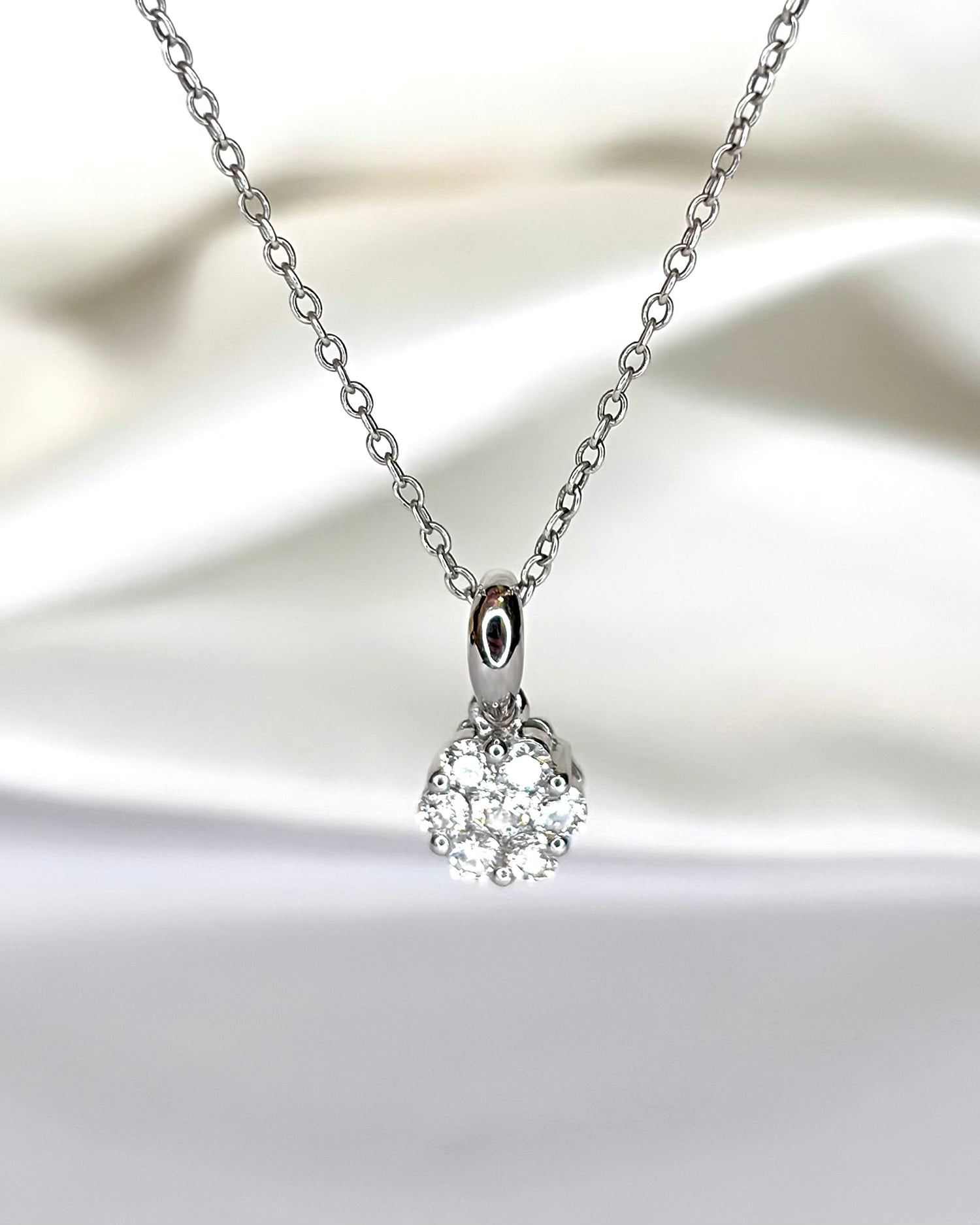 0.37 Carat Diamond Pendant "Maddie"