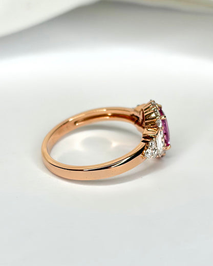 Bague Trilogie Saphir Rose 0.83 carat &amp; Diamants 0.50 carat "Lizéa"