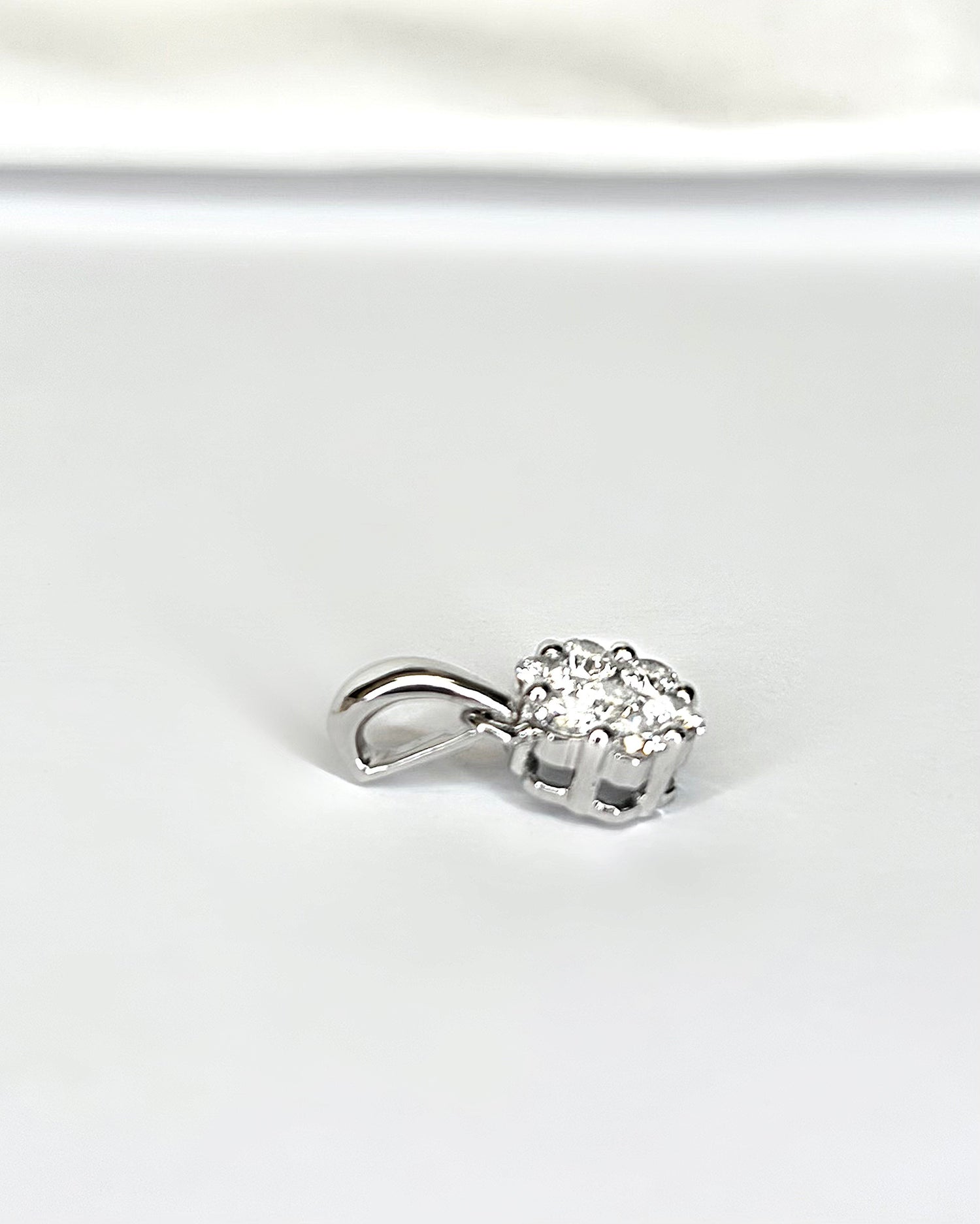 0.37 Carat Diamond Pendant "Maddie"