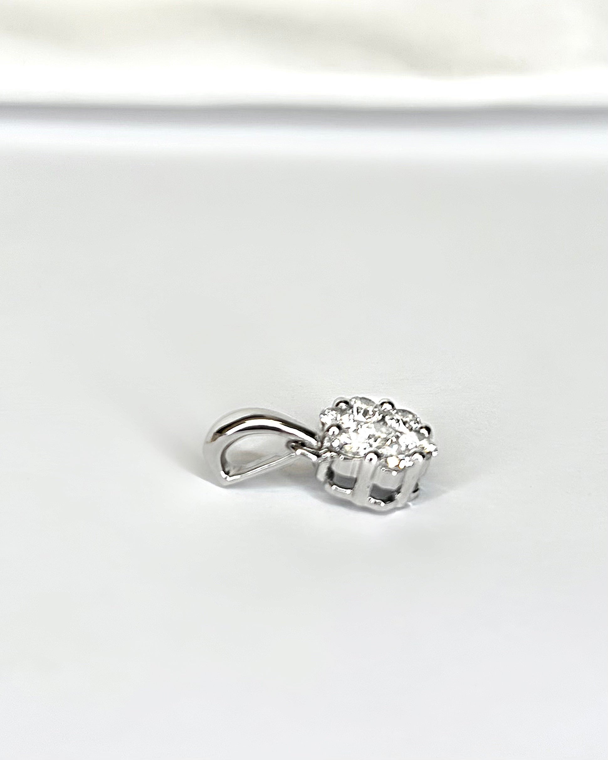 0.37 Carat Diamond Pendant "Maddie"