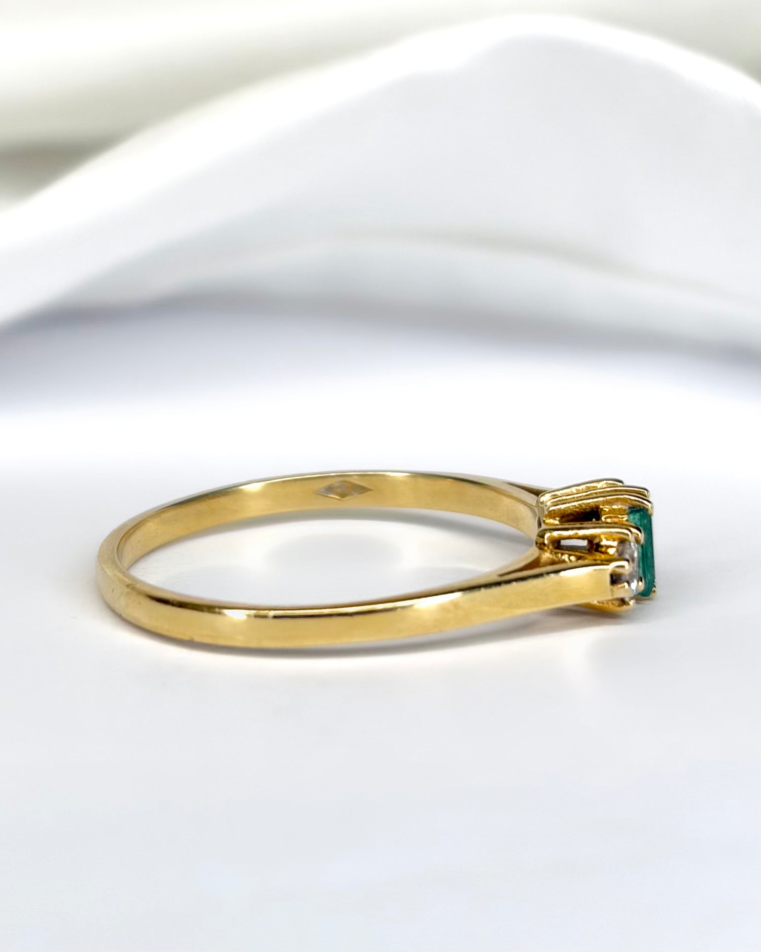 Bague Trilogie Émeraude &amp; Diamants "Maysa"
